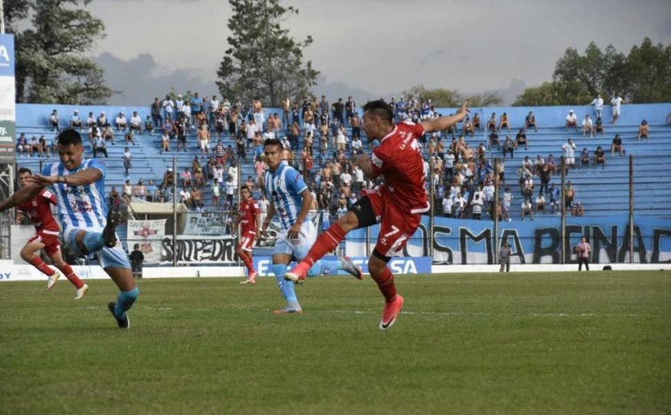 Gimnasia y San Martín se las ingeniaron para demostrar cómo no se debe jugar al fútbol