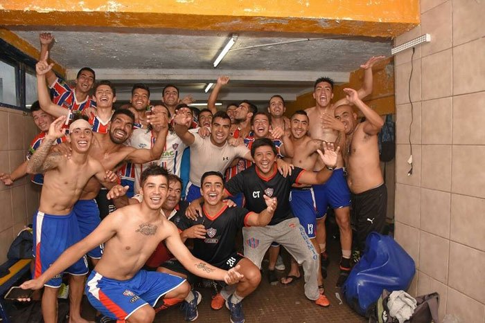 Violenta agresión a los jugadores de Peñarol en San Rafael