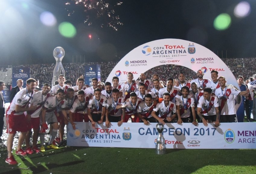 River, bicampeón de la Copa Total Argentina