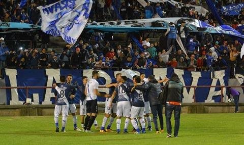 Alvarado cerró el año con un triúnfo y la punta