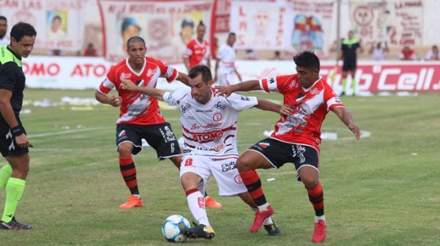 Huracán y Maipú intentarán romper el cero y uno de ellos seguirá en carrera