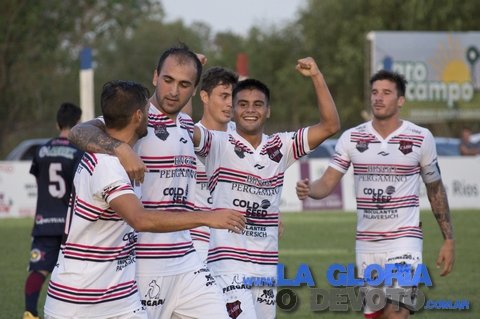 Douglas ganó en Pronunciamiento y quedó bien parado