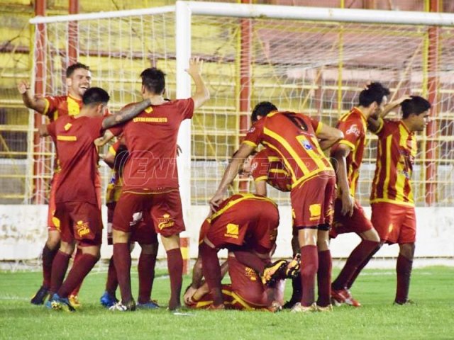 Sarmiento festejó sobre la hora y lo dejó afuera a For Ever