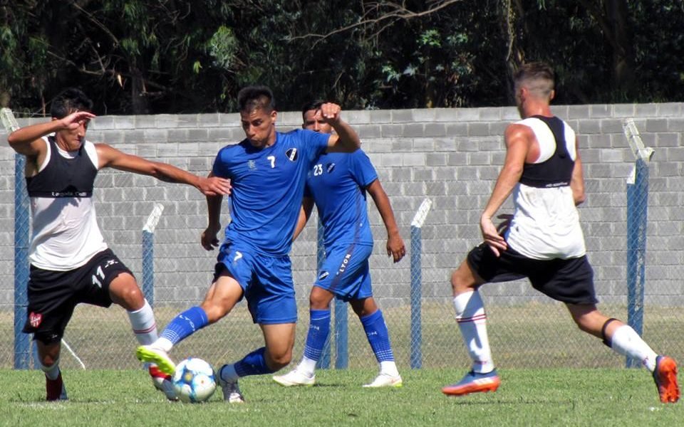 Alvarado jugó con Instituto y hoy debuta por la Copa en Lincoln