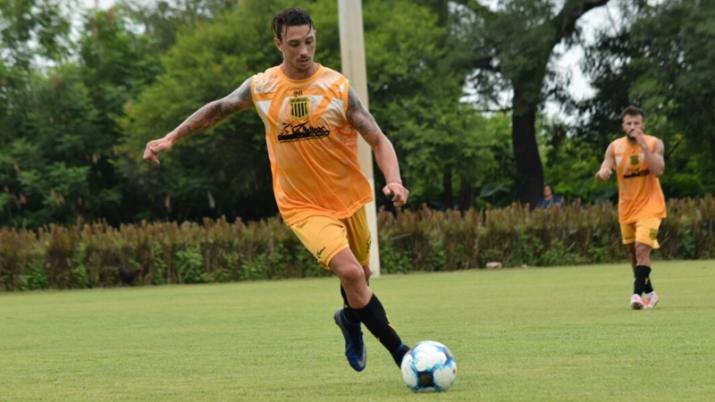 Mitre goleó a Always Ready en otro juego preparatorio