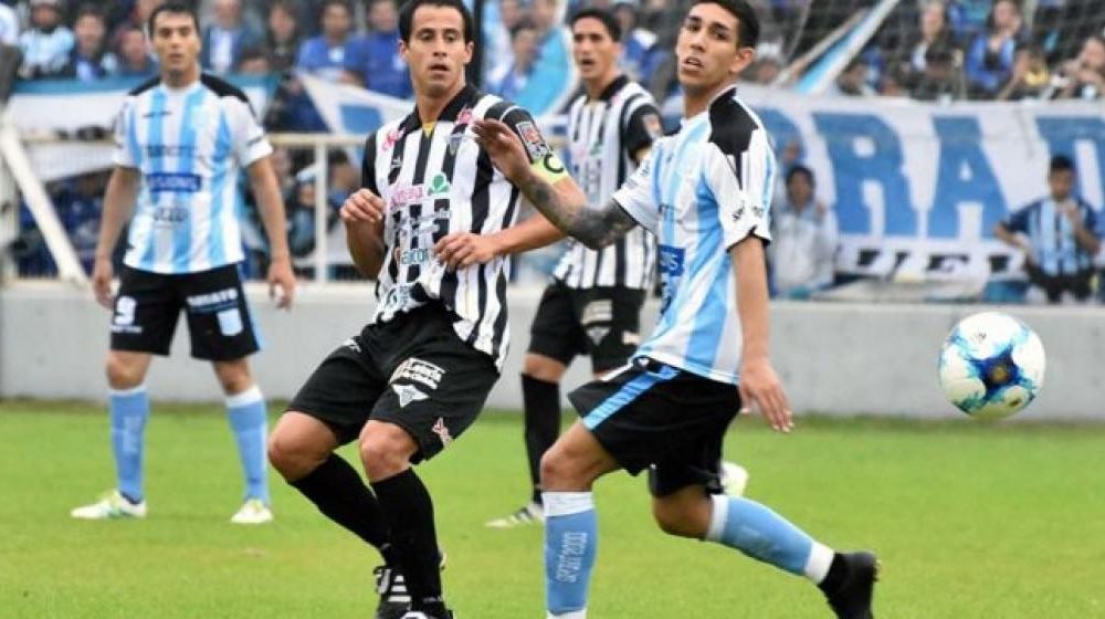 Triunfazo de Racing en Leones: Goleó 4-2 a Sarmiento