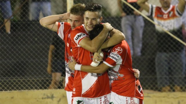 Gimnasia derrotó a Maipú pero El Cruzado pasó a la fase final