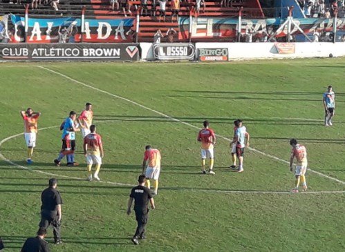 Boca Unidos tropezó en Adrogué y se hunde en el descenso