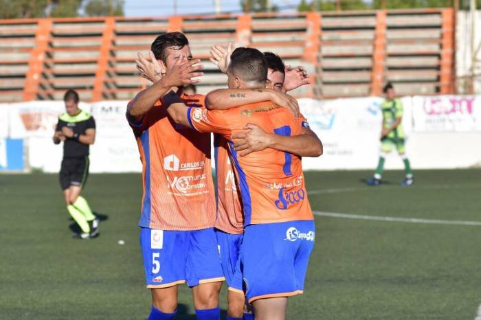 El Depo recuperó la sonrisa a puro gol