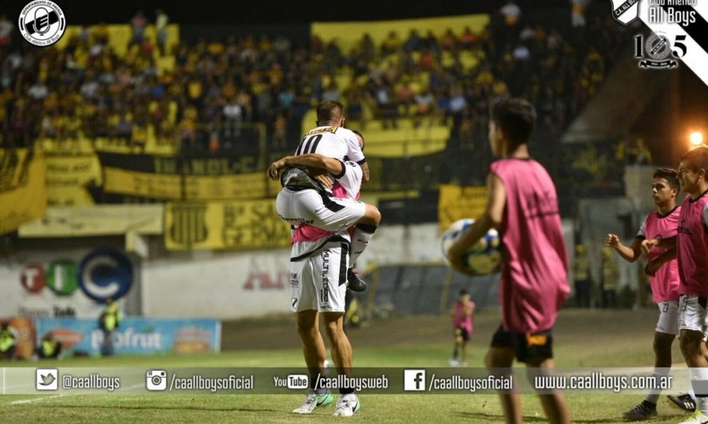 Derrota de Mitre en Santiago