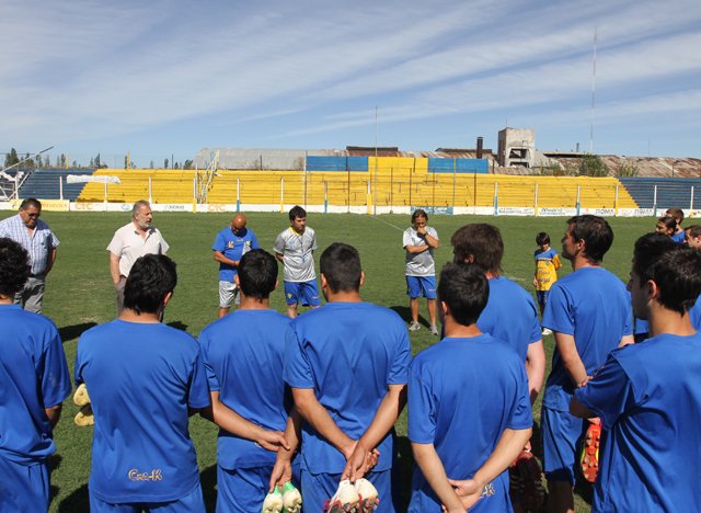 Lima: “No podes mantener el plantel del año pasado en la liga local”