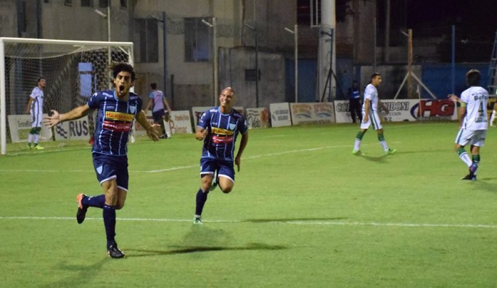 Juventud empató con Sarmiento (J) y sigue arriba