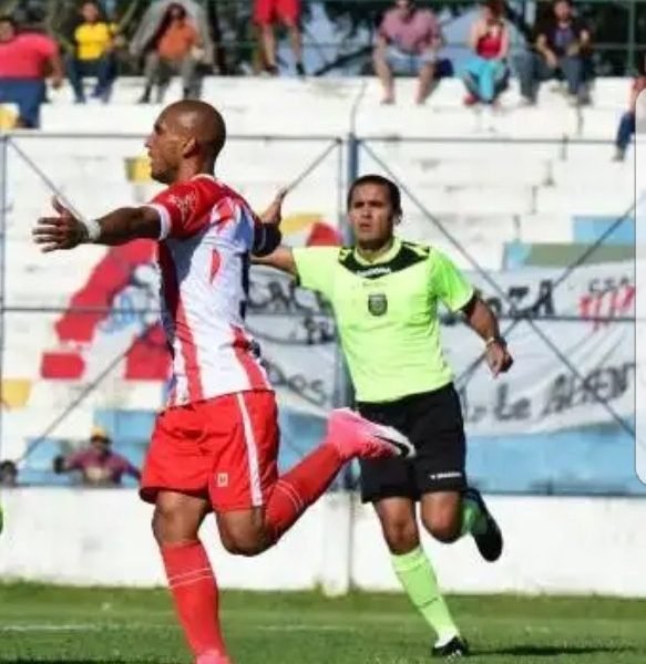 Campozano: «Esperamos hacer valer los tres puntos que sacamos en Salta»