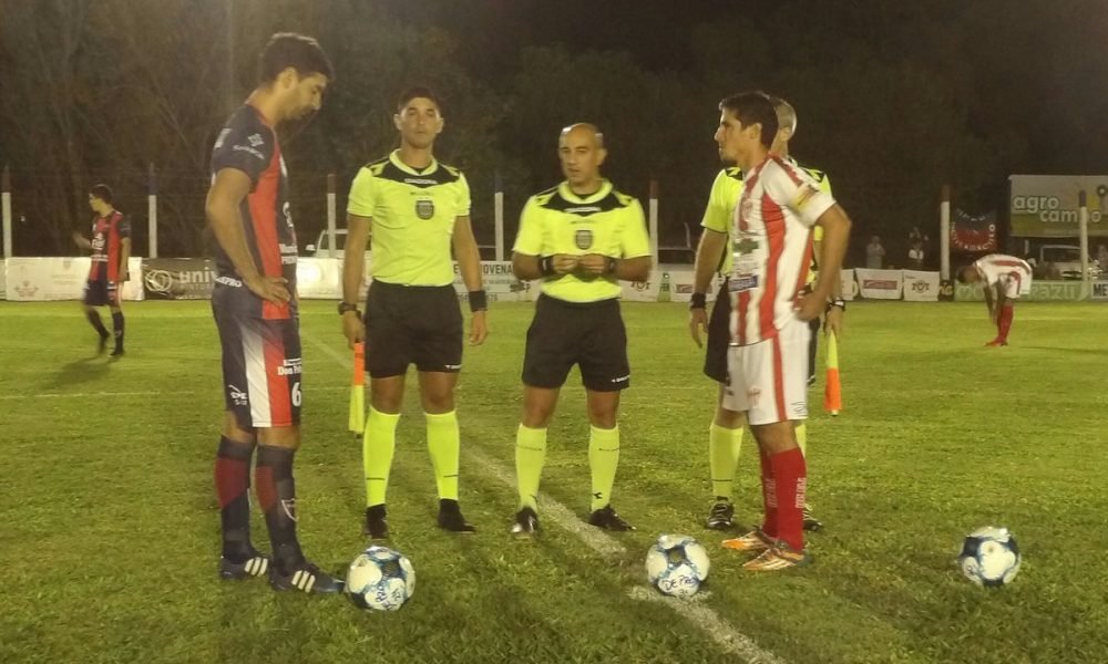 Atlético Paraná mantuvo la punta en Pronunciamiento