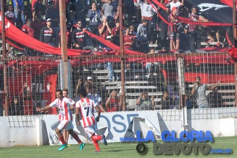 Atlético Paraná rescató un punto en Pergamino y quedó a un paso de los playoffs