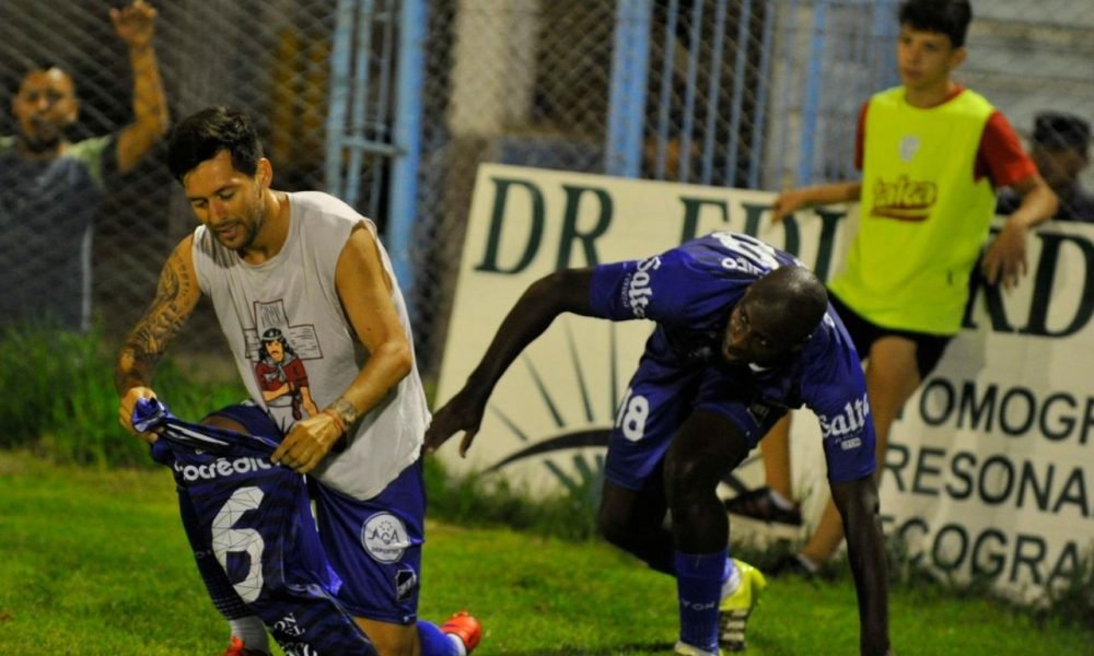 Juventud goleó, se acomodó arriba, y dejó a Guaraní a un paso del descenso