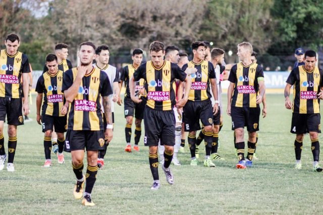 Libertad perdió en Paraná y descendió al Regional Amateur