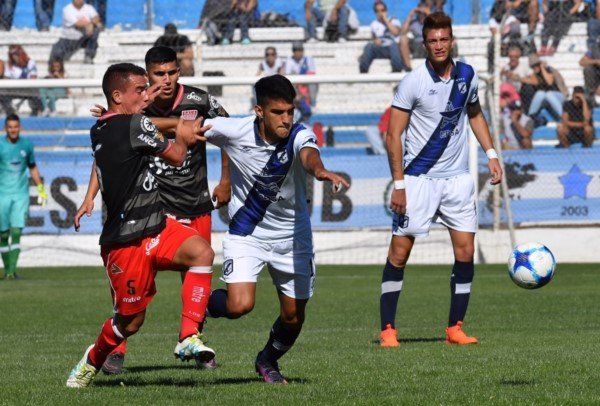 Pobre empate entre Brown y Los Andes