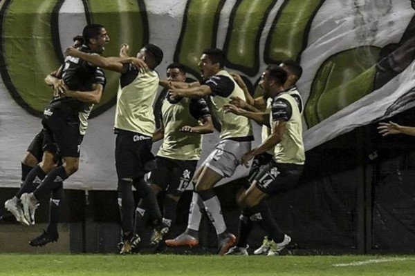 Tras nueve fechas, Ferro volvió al triunfo