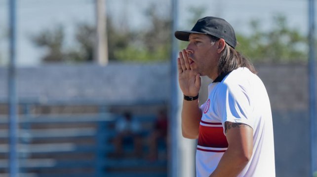 Reggi: “En el fútbol no se puede regalar nada y menos frente a Unión”