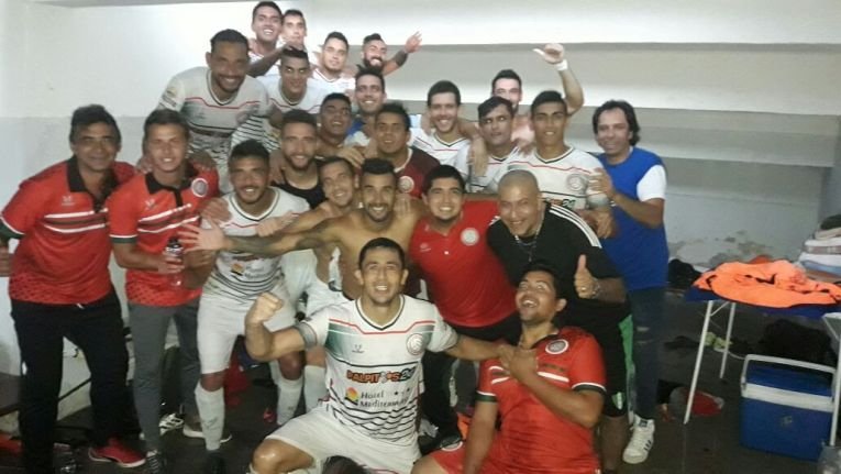 San Jorge decoró su primer puesto con otra victoria