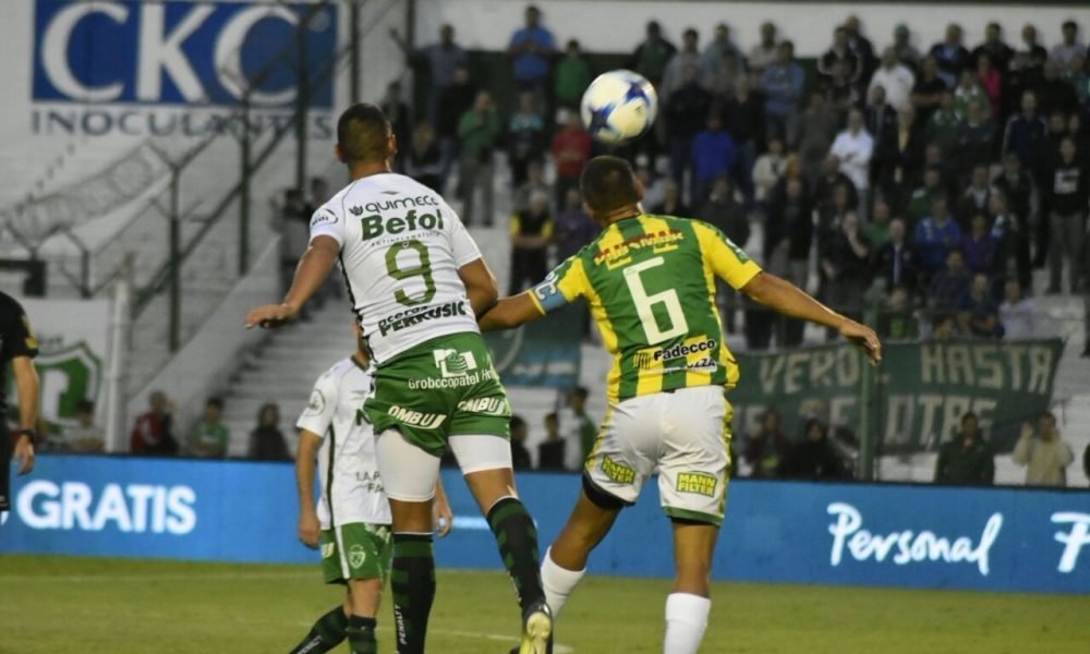 Sarmiento bajó a Aldosivi y se prende arriba