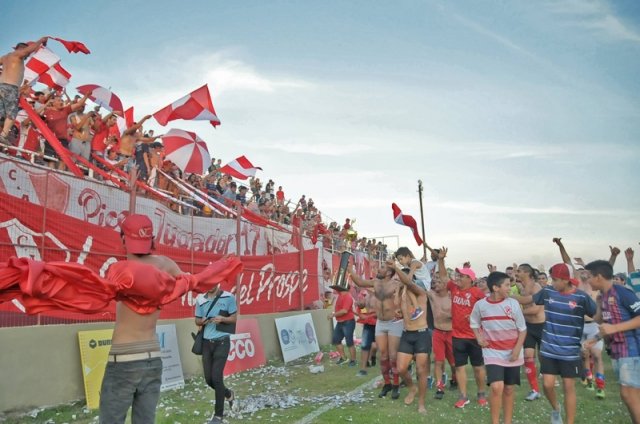 Estudiantes se quedó con el ascenso por penales