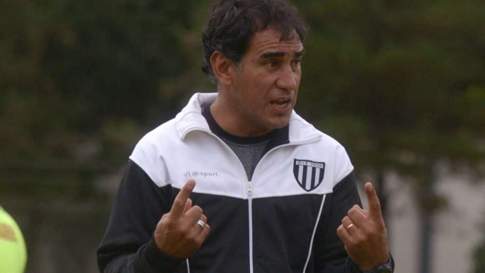 Alaniz: “A este plantel sólo le falta coronarse con el ascenso”