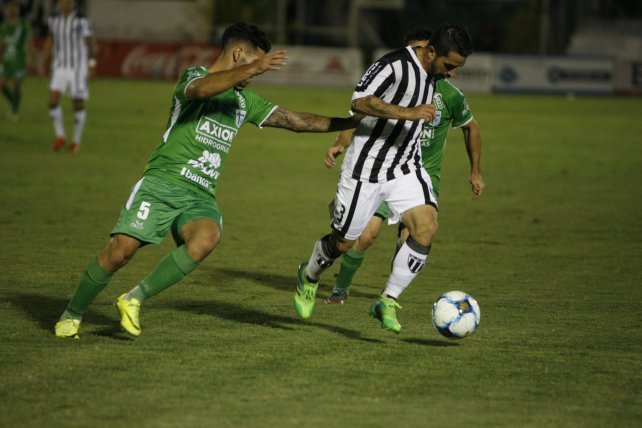 Gimnasia derrotó a Sportivo y jugará la final contra Defensores de Belgrano