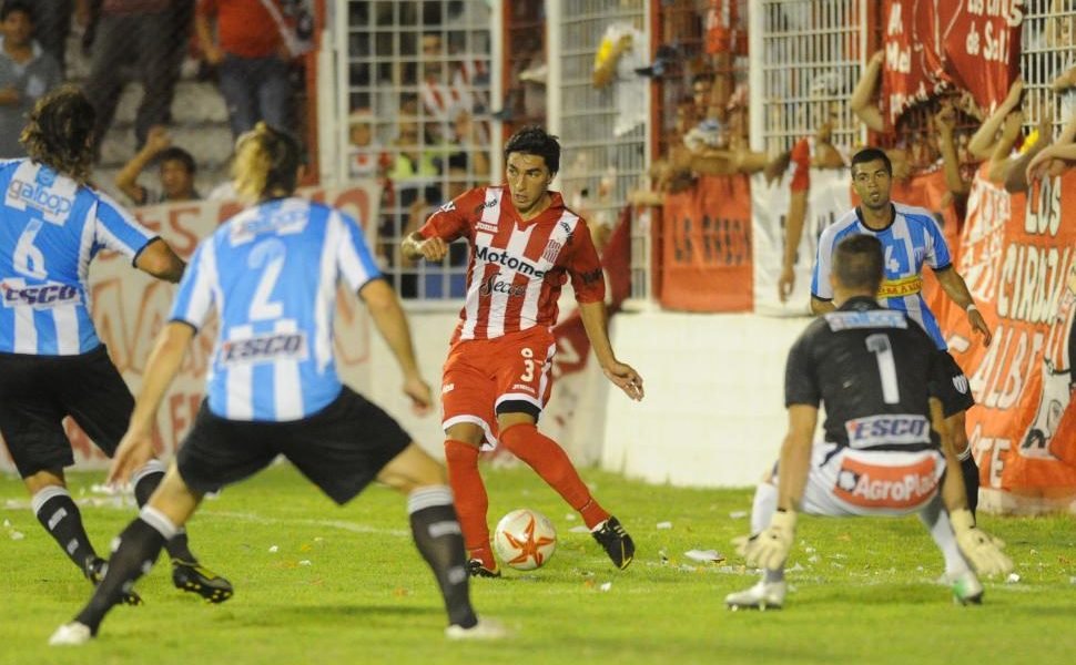 Martínez: «El verdadero hincha de Atlético Tucumán quiere ver el clásico en la Superliga»