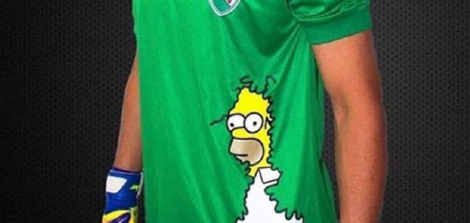 ¡Ganate la camiseta de Caprio que tiene a Homero!