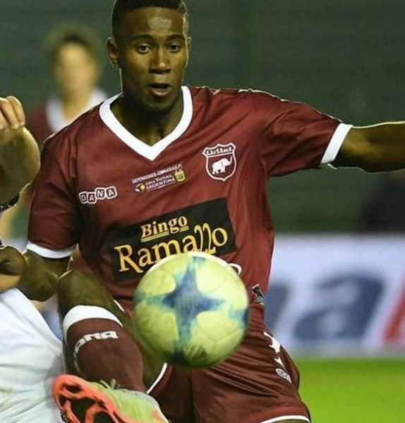 Independiente Rivadavia fichó a dos jugadores de Villa Ramallo