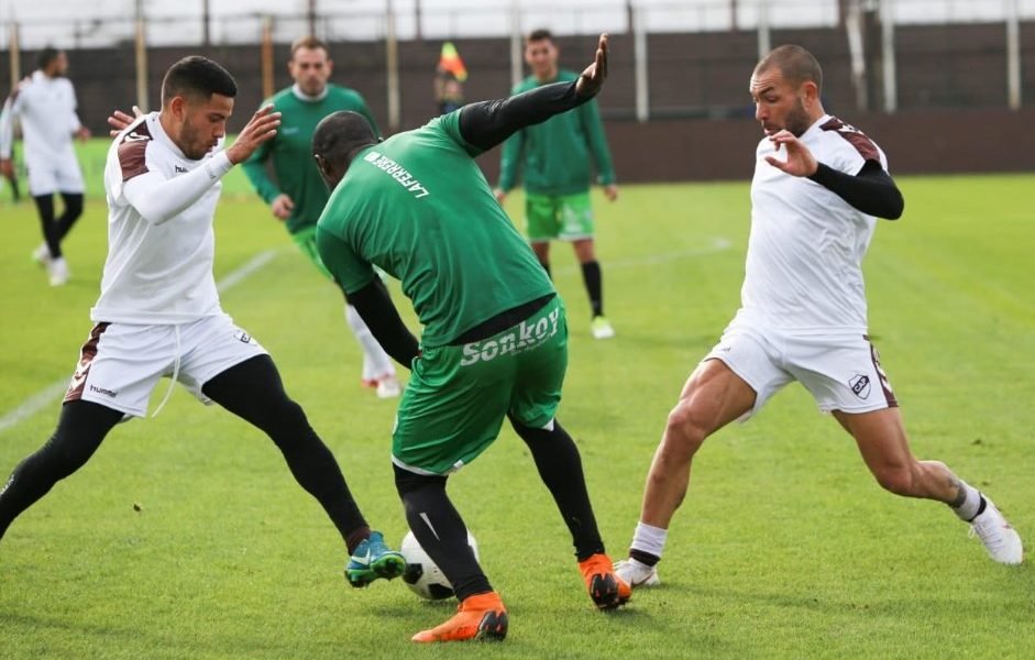 Triunfo ante Laferrere