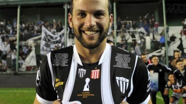 Hongn se suma a Huracán Las Heras