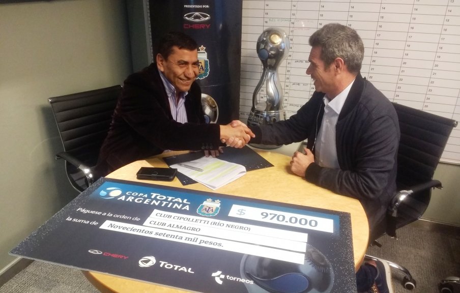 Cutral Có será la sede del cruce de 16avos entre Cipolletti y Almagro