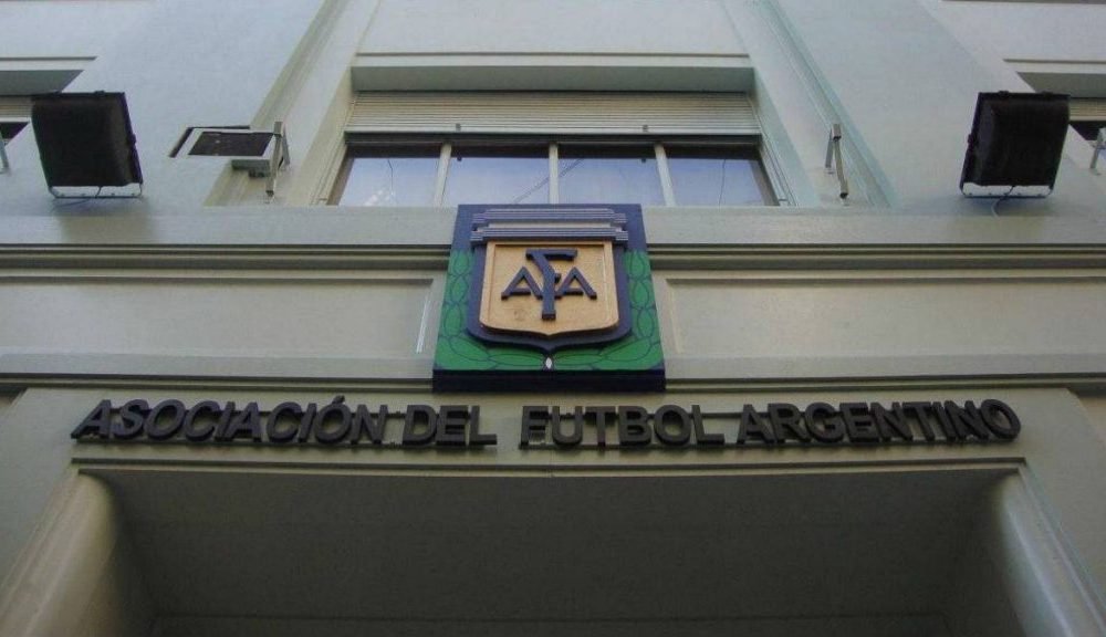 Cumbre en Primera Nacional para definir el formato de competencia