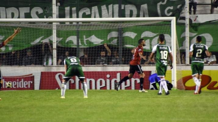 Central Córdoba rescató un valioso empate sobre el final en Junín