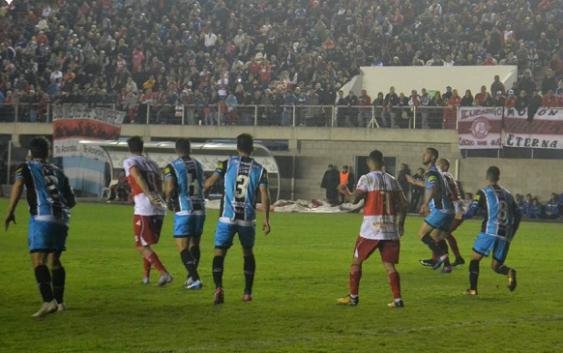 Almagro vencía a Morón como visitante, pero se suspendió por incidentes