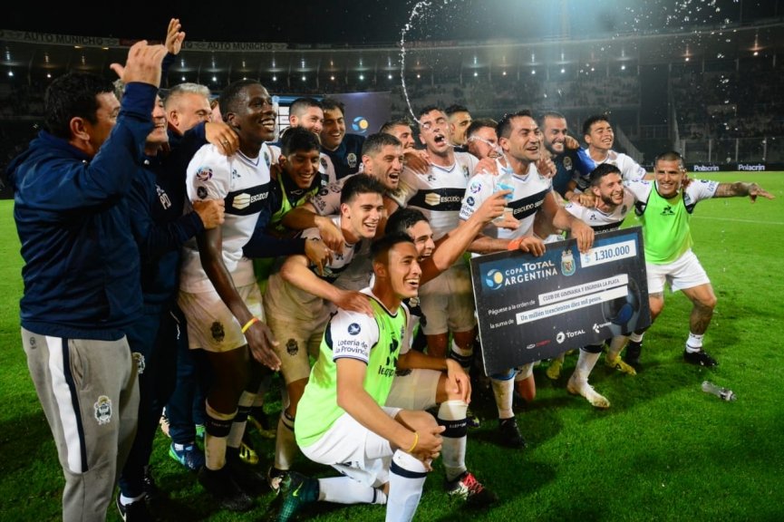 El golpe de Gimnasia (LP): eliminó de manera agónica a Boca y está en Cuartos