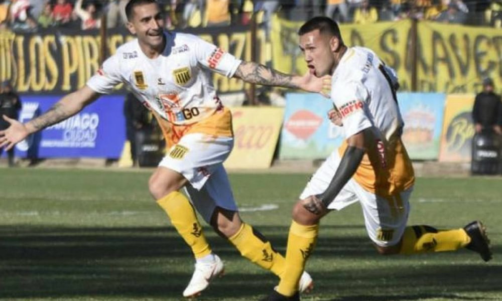 El Aurinegro frenó al Lobo y volvió a ganar