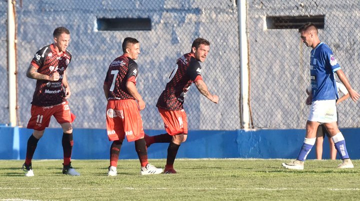 Huracán Las Heras hundió más a la Academia