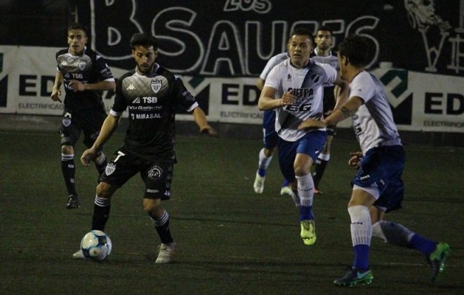 Alvarado se llevó un triunfazo en su visita a Cipolletti y es puntero