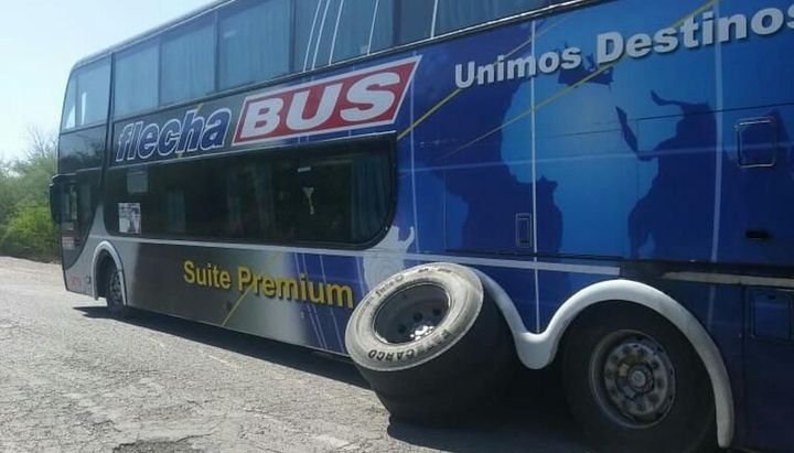 No pegan una