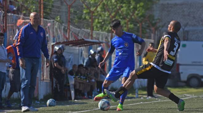 Deportivo Roca no pasó del empate con Madryn