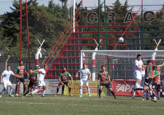 Gimnasia hizo negocio en Las Parejas