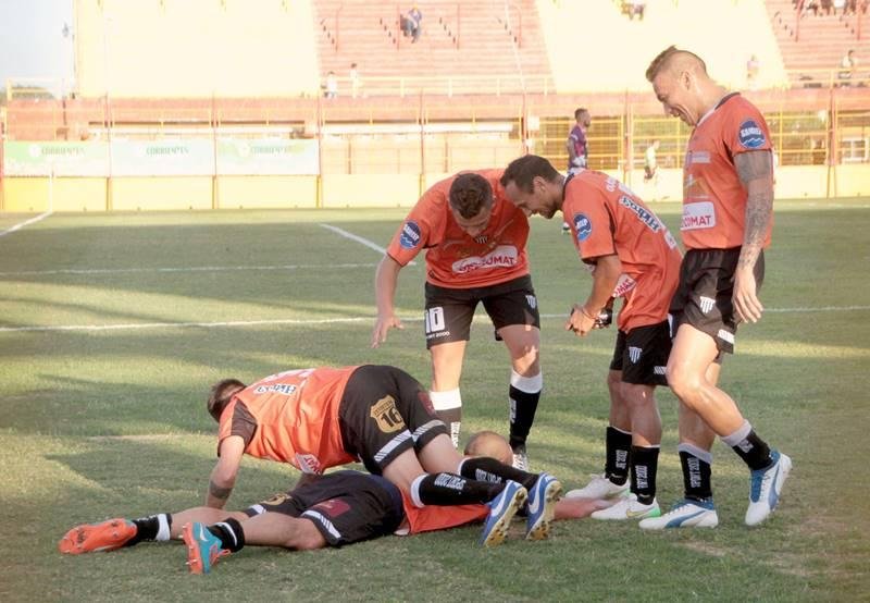 Chau invicto: For Ever superó a Boca Unidos y se anima a soñar
