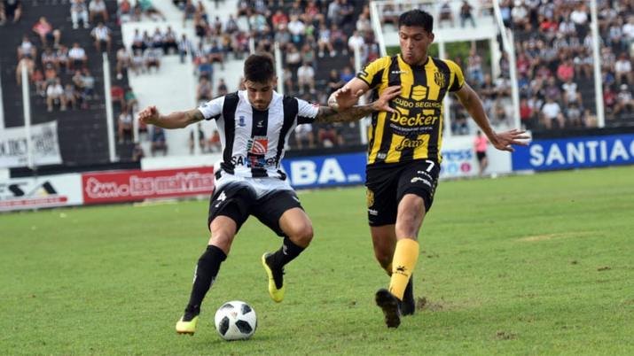 En una final por no descender, Central Córdoba y Olimpo no se sacaron ventajas