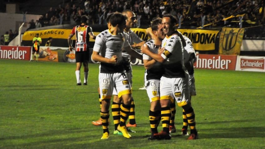 Santamarina volvió al triunfo