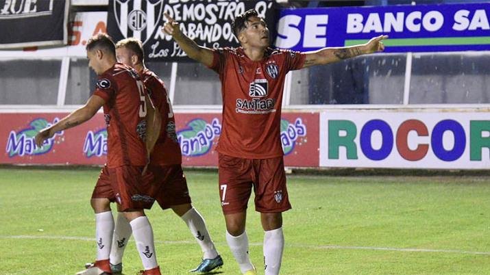 Central Córdoba venció a Los Andes y escapó de la zona del descenso