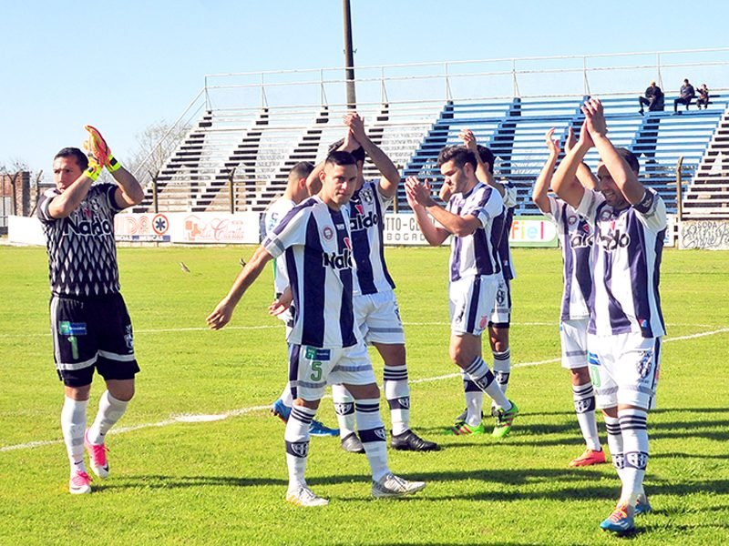 Atlético Uruguay no jugará el Regional Amateur